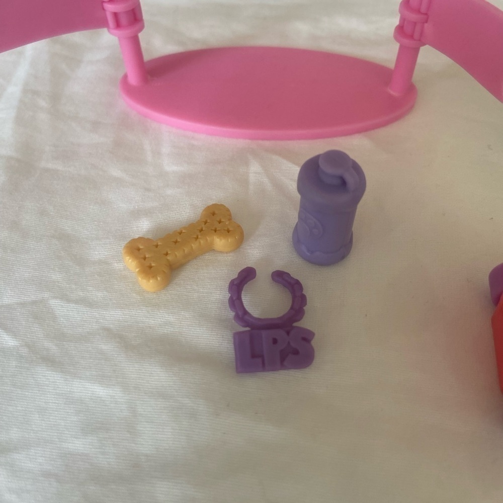Littlest Pet Shop Trainin' Park Set Racing fun - Picture 7 of 11